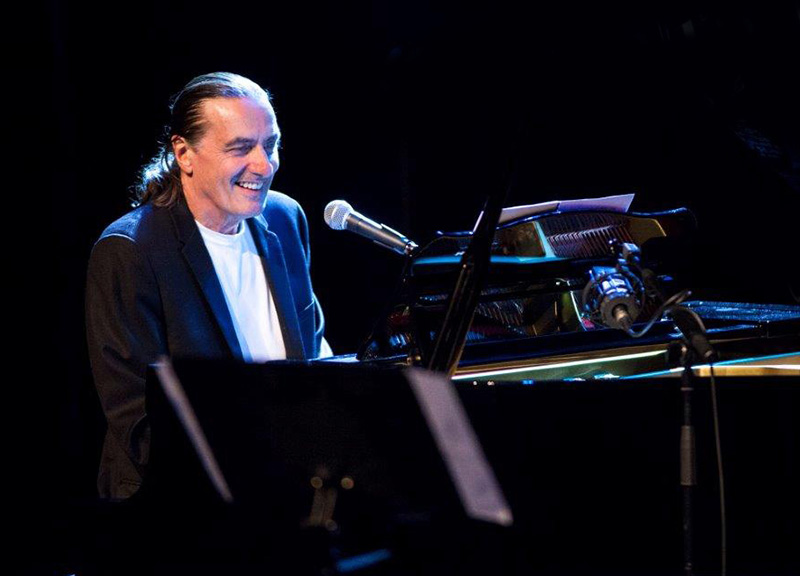 Yves et PAscal invitent Daniel Roca, "le pianiste du Lutétia"